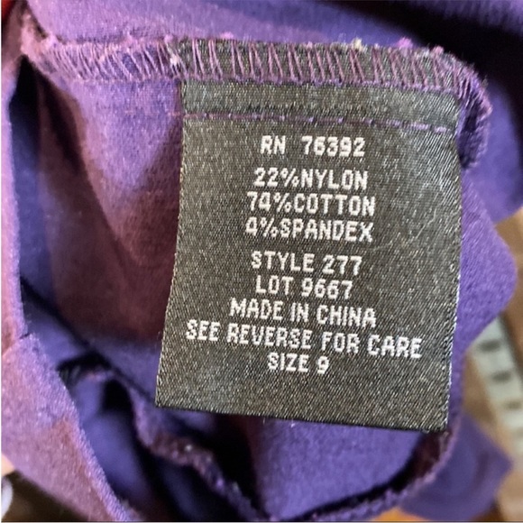 Snap Sleeveless Fitted Tailored Dress - Picture 10 of 10